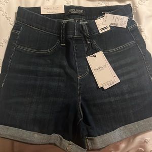 Judy blue shorts size small